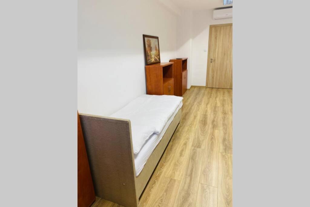 Apartman Solax, Ucnovska 8, Kosice Saca Extérieur photo